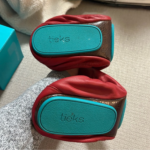 Tieks size 10 red flats - Picture 5 of 5